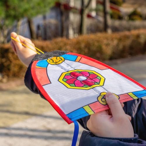 고무줄 연 만들기 추석 설날 새해 전통놀이 중 택 1